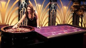 Studio live dealer partoto MSC dengan kamera multi-sudut dan pencahayaan profesional